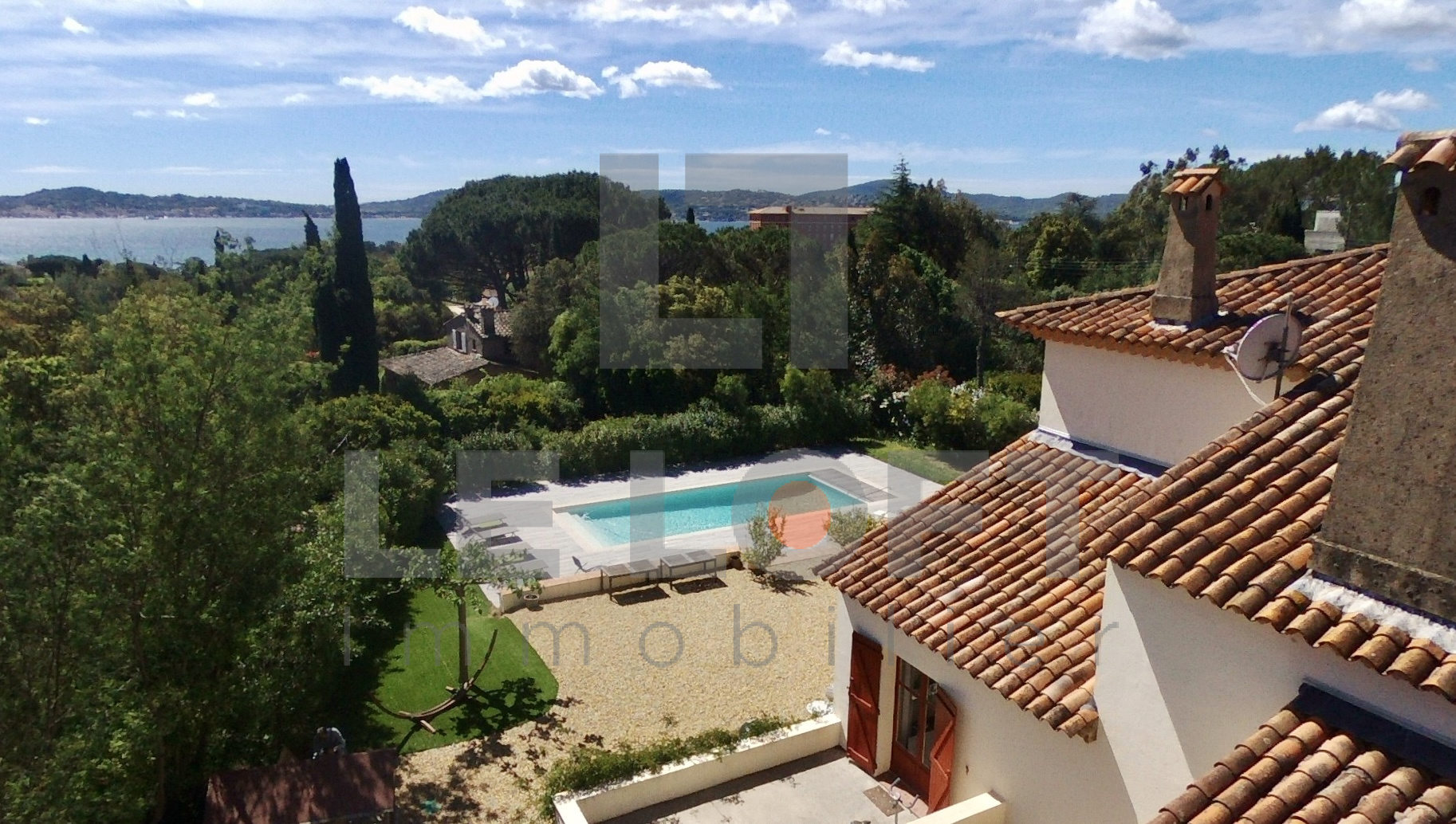 vente GRIMAUD BEAUVALLON DEMEURE VUE MER PRESTIGE Le Loft Immobilier